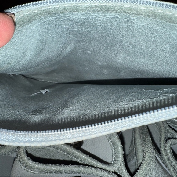 CHANEL Nubuck Camelia Gray Vintage Shoulder Bag with Elegant Chains - Picture 15 of 17